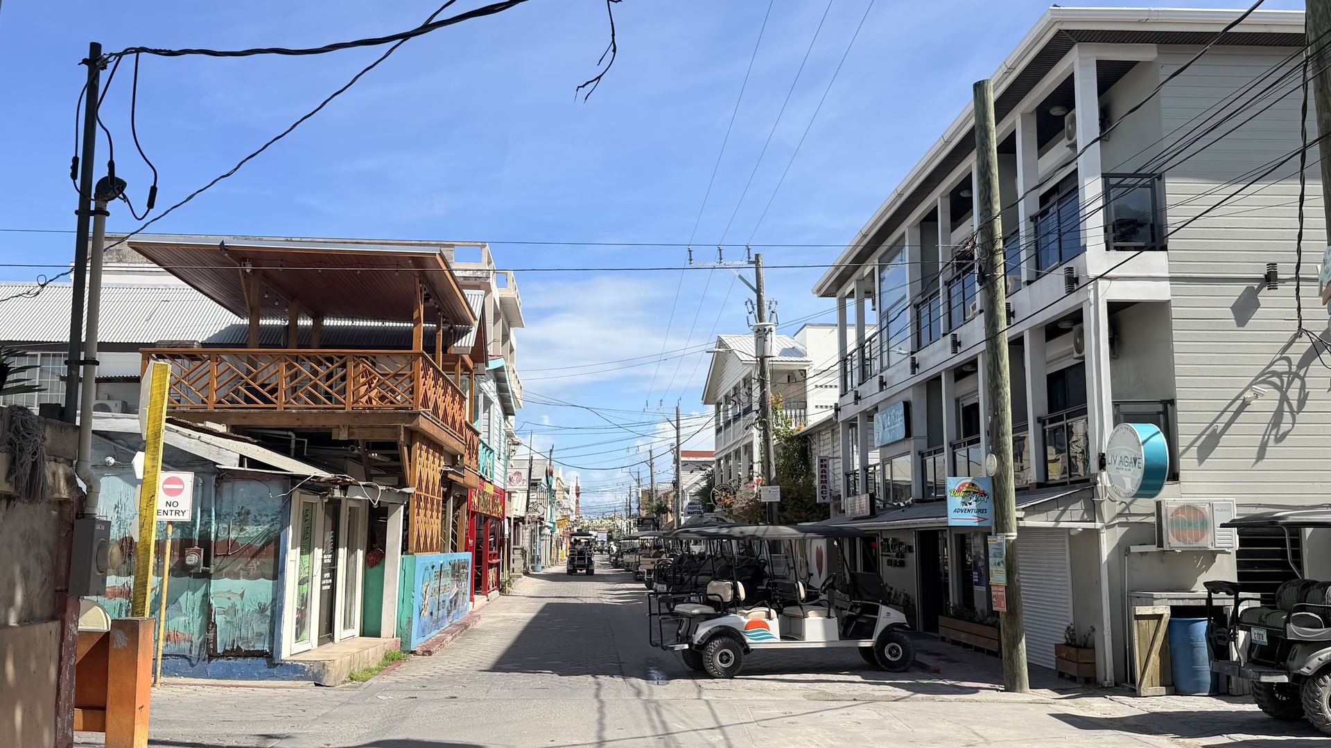 San Pedro town center street scene